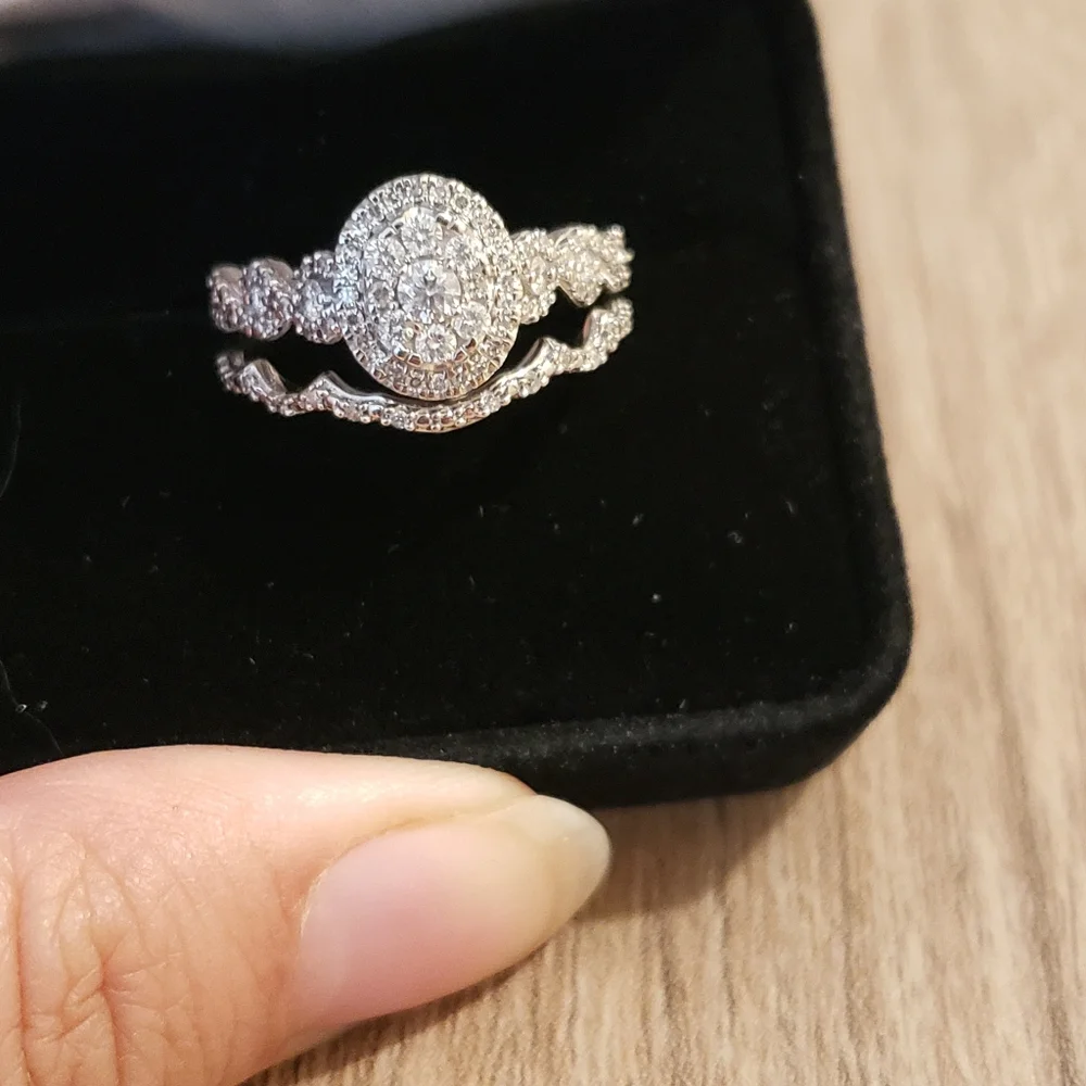 Stunning 10k gold Diamond Bridal ring Set